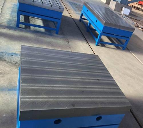 上?；咂教? width=